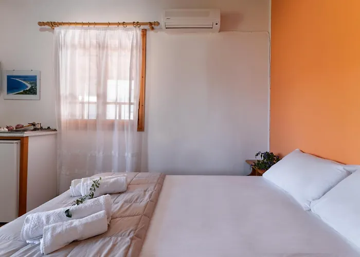 Krinos 4 * Charadhiatika