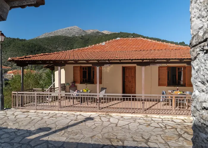 Lägenhet Krinos 4 Charadhiatika